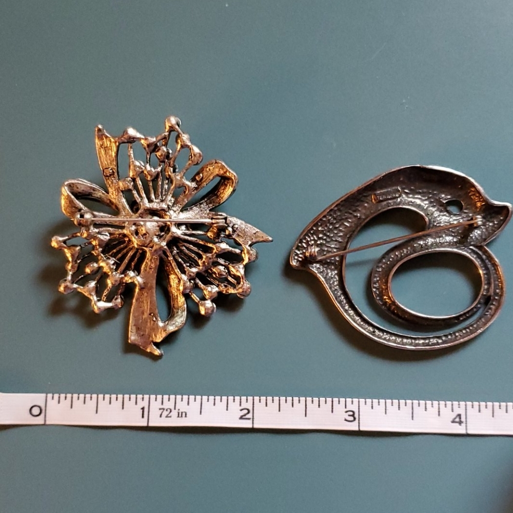 Pretty Pins - Picture 4 of 6